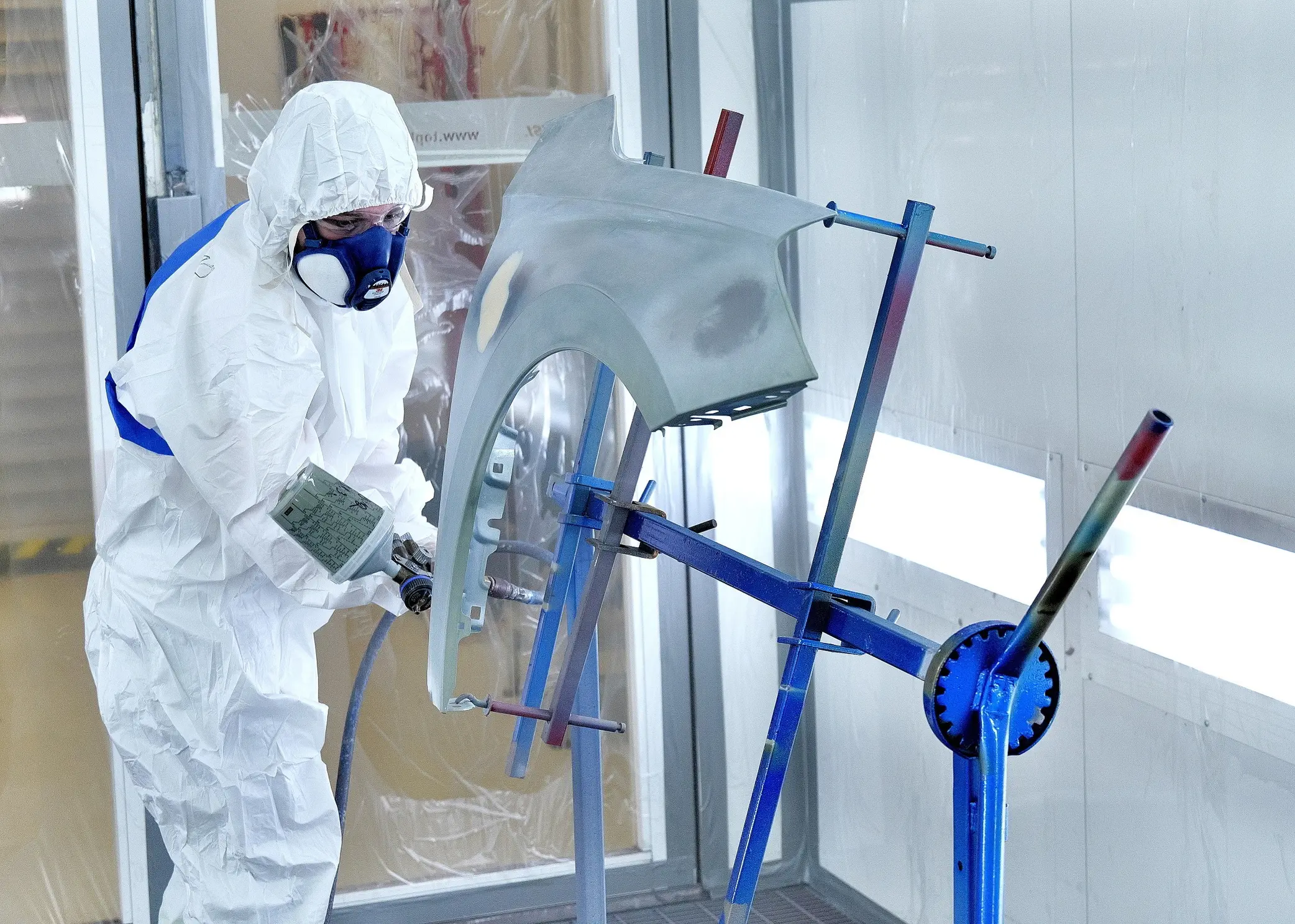 PPG and WorldSkills Europe renew partnership to support skills excellence in coatings applications